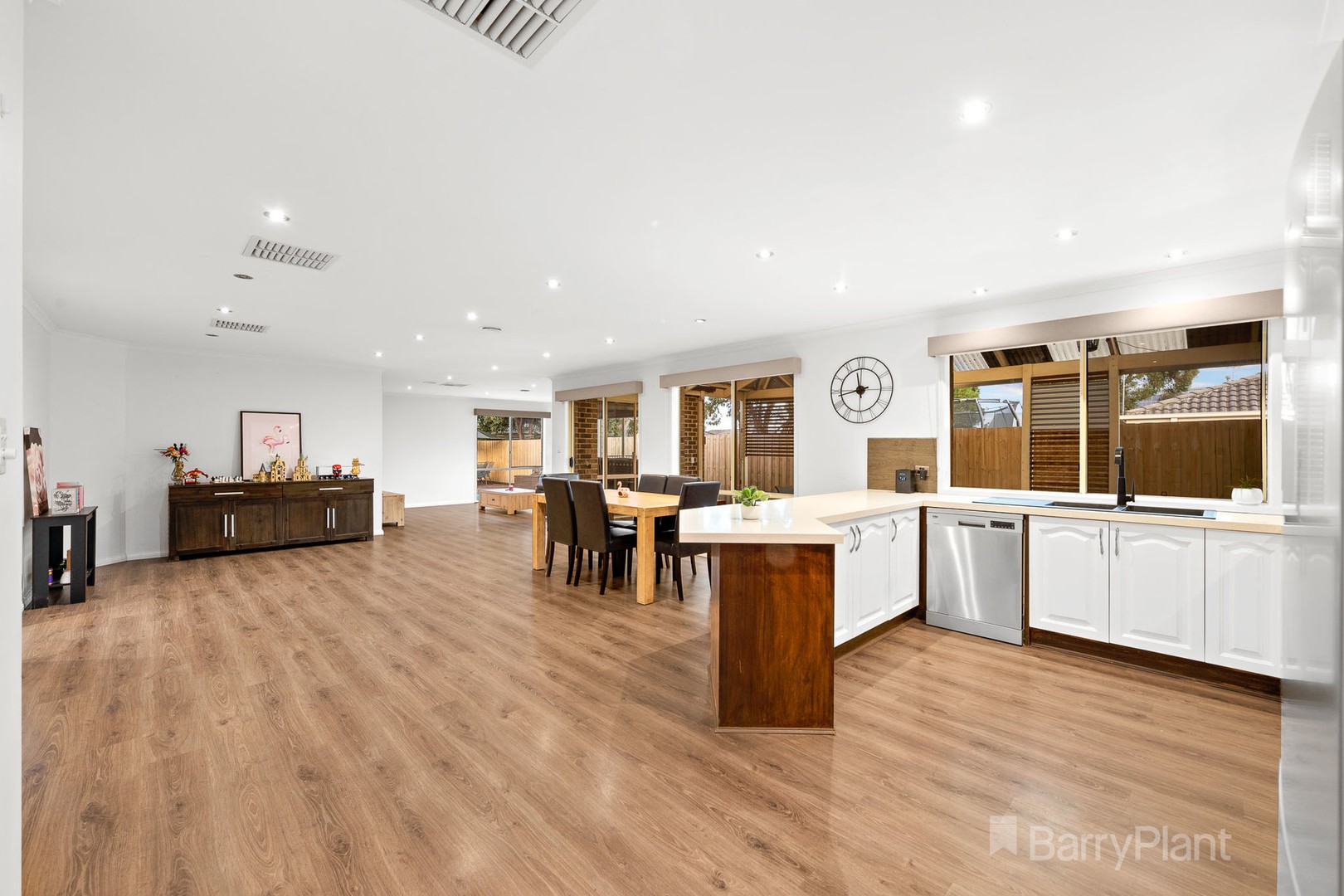 66 Dunbarton Drive, Pakenham, VIC 3810, Pakenham - Thumbnail 4
