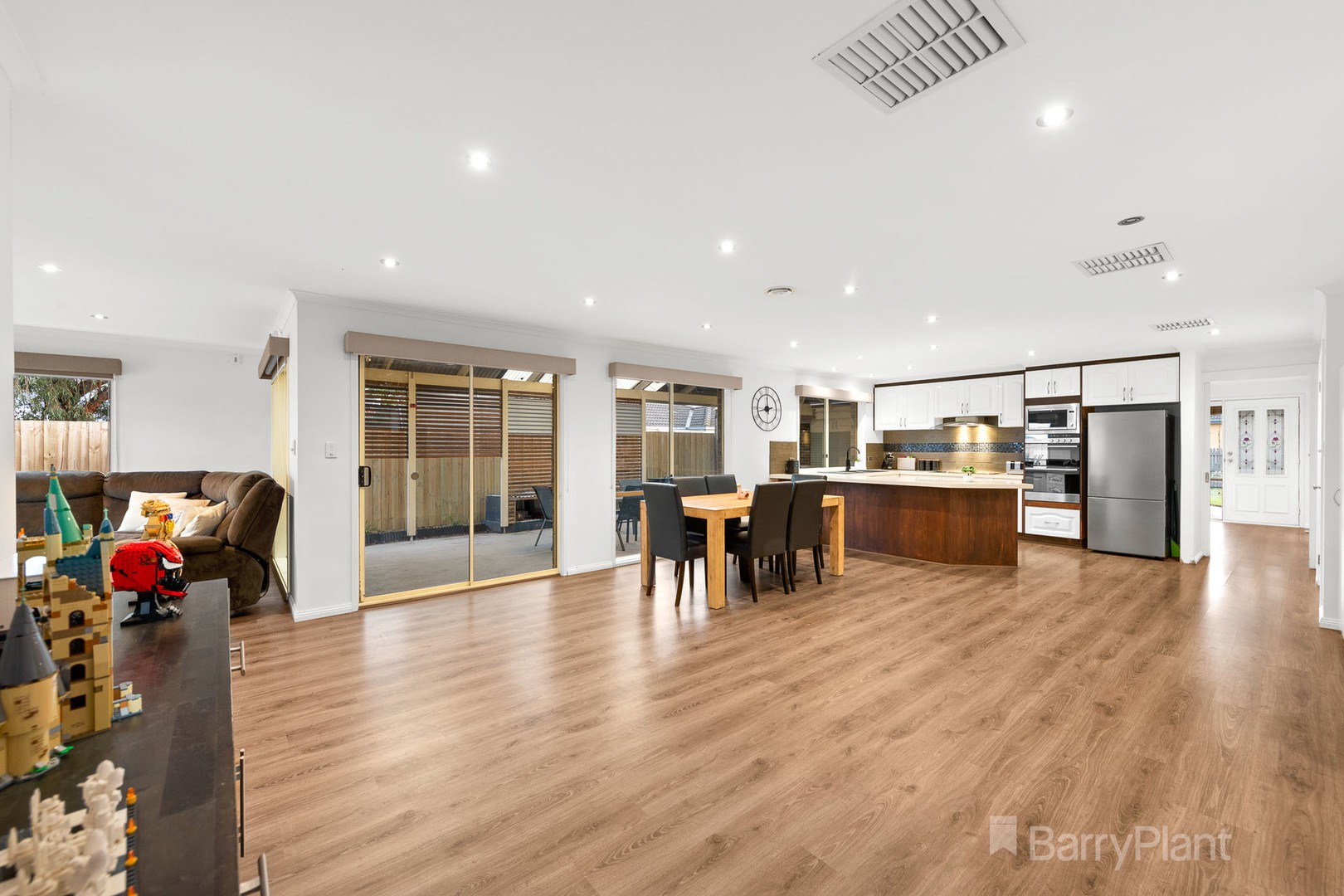 66 Dunbarton Drive, Pakenham, VIC 3810, Pakenham - Thumbnail 5
