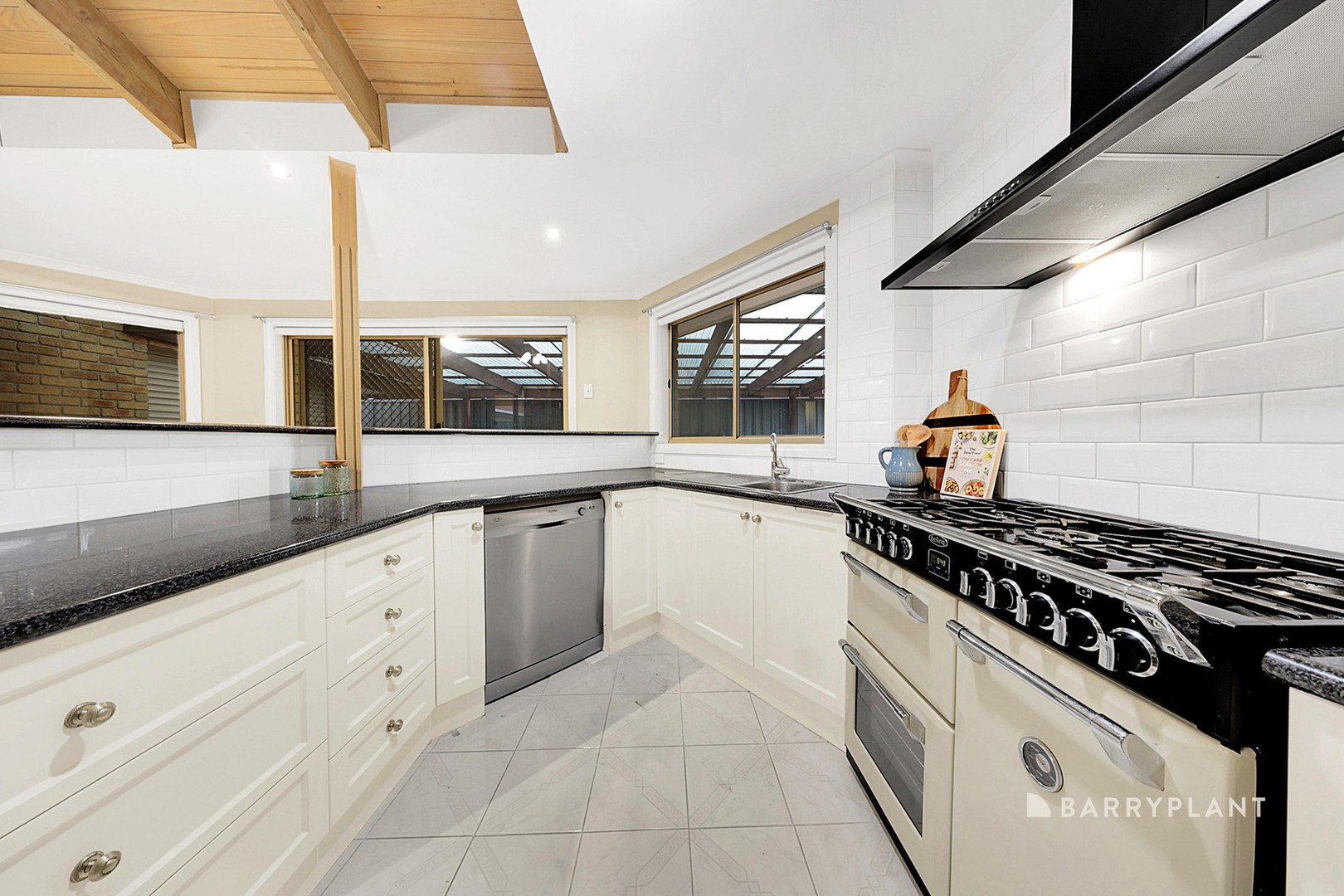 66 Hawkes Drive, Mill Park, VIC 3082, Mill Park - Thumbnail 4