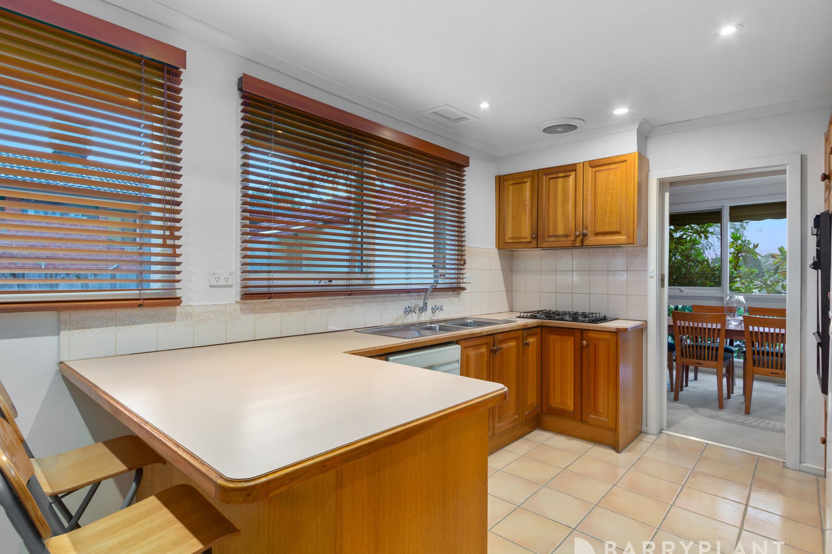 66 Rachelle Drive, Wantirna, VIC 3152, Wantirna - Thumbnail 3