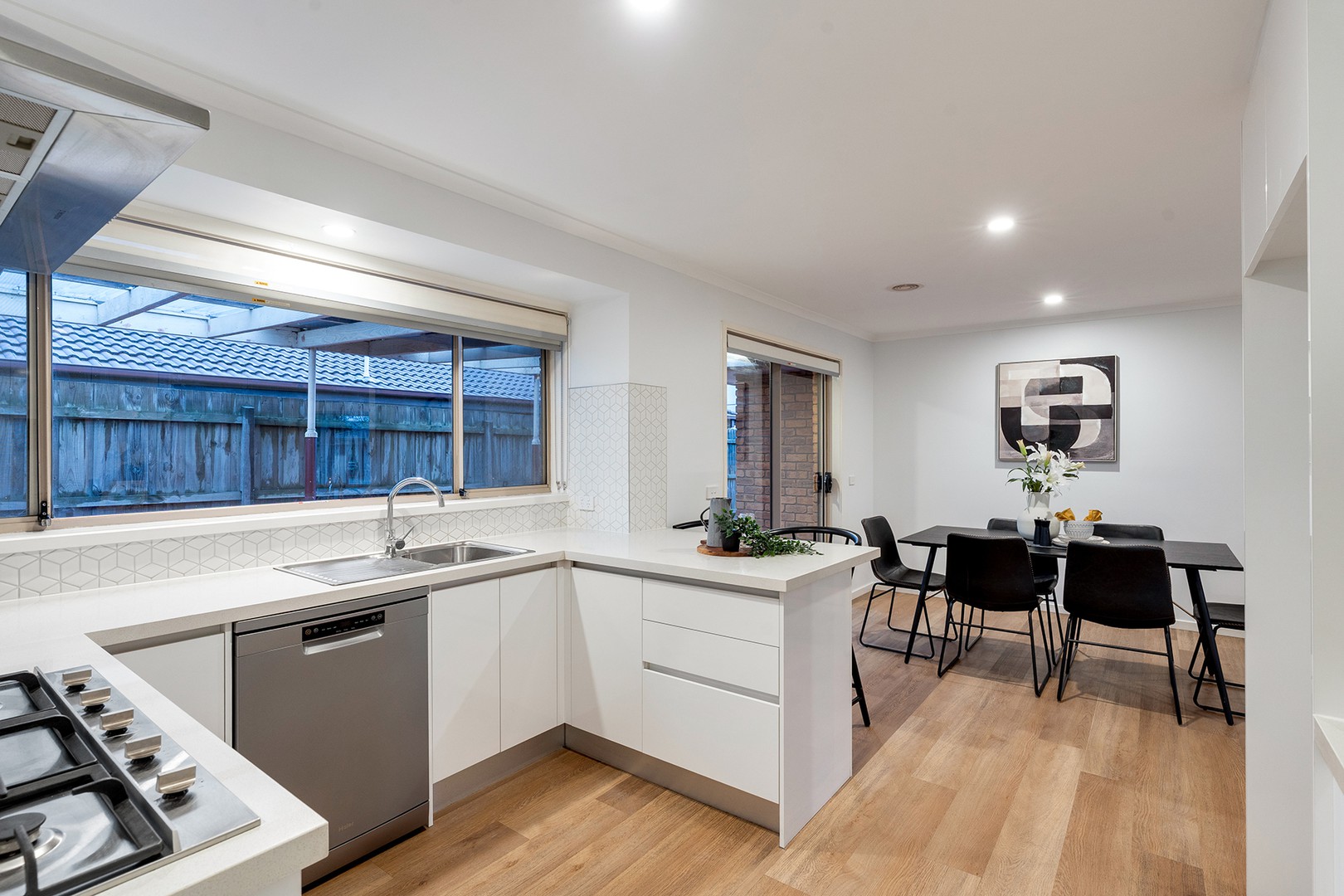 66 Rokeby Crescent, Craigieburn, VIC 3064, Craigieburn - Thumbnail 4