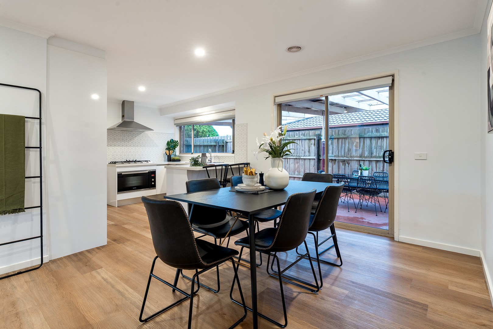 66 Rokeby Crescent, Craigieburn, VIC 3064, Craigieburn - Thumbnail 6