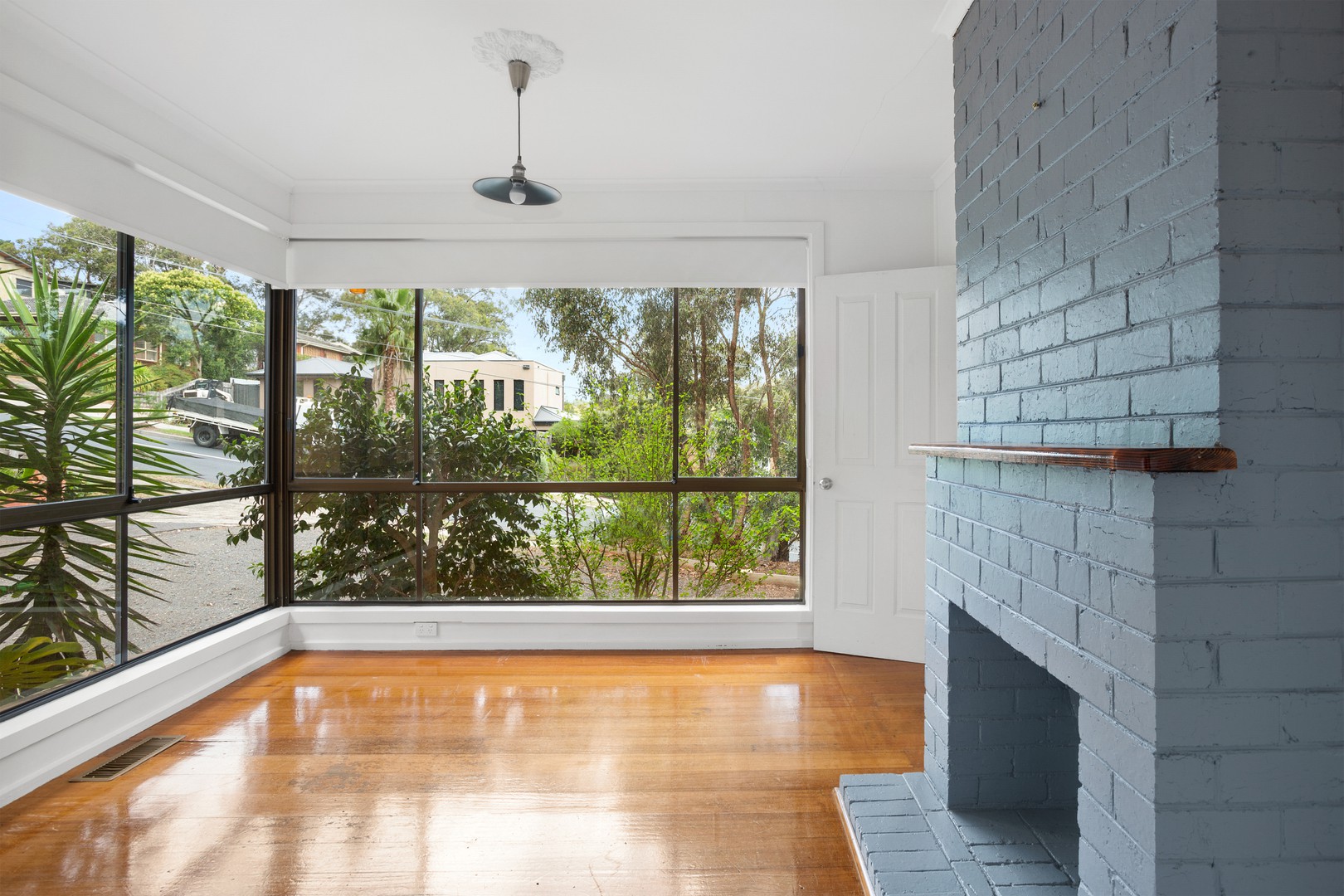 67 Arthur Street, Eltham, VIC 3095 - Thumbnail 2 - 03/06/2022