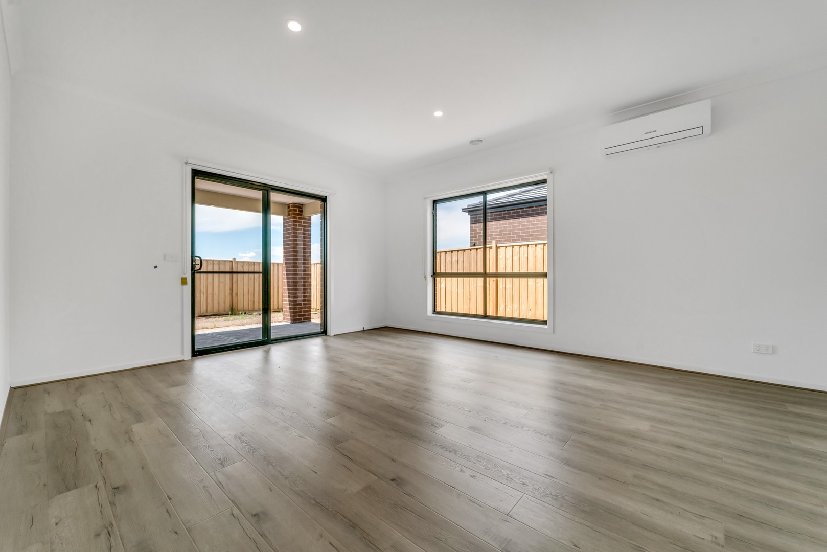 67 Catisfield Circuit, Donnybrook, VIC 3064, Donnybrook - Thumbnail 3