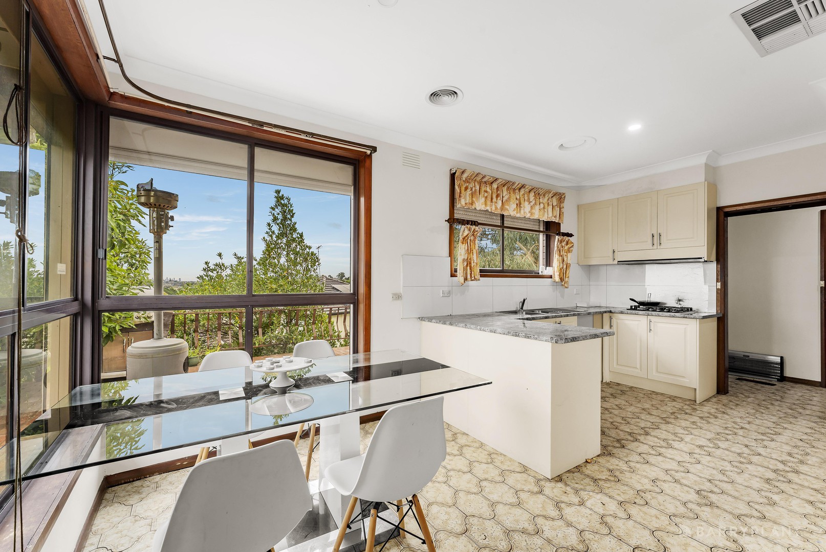 67 Hampshire Road, Doncaster, VIC 3108 - Thumbnail 2 - 25/09/2025