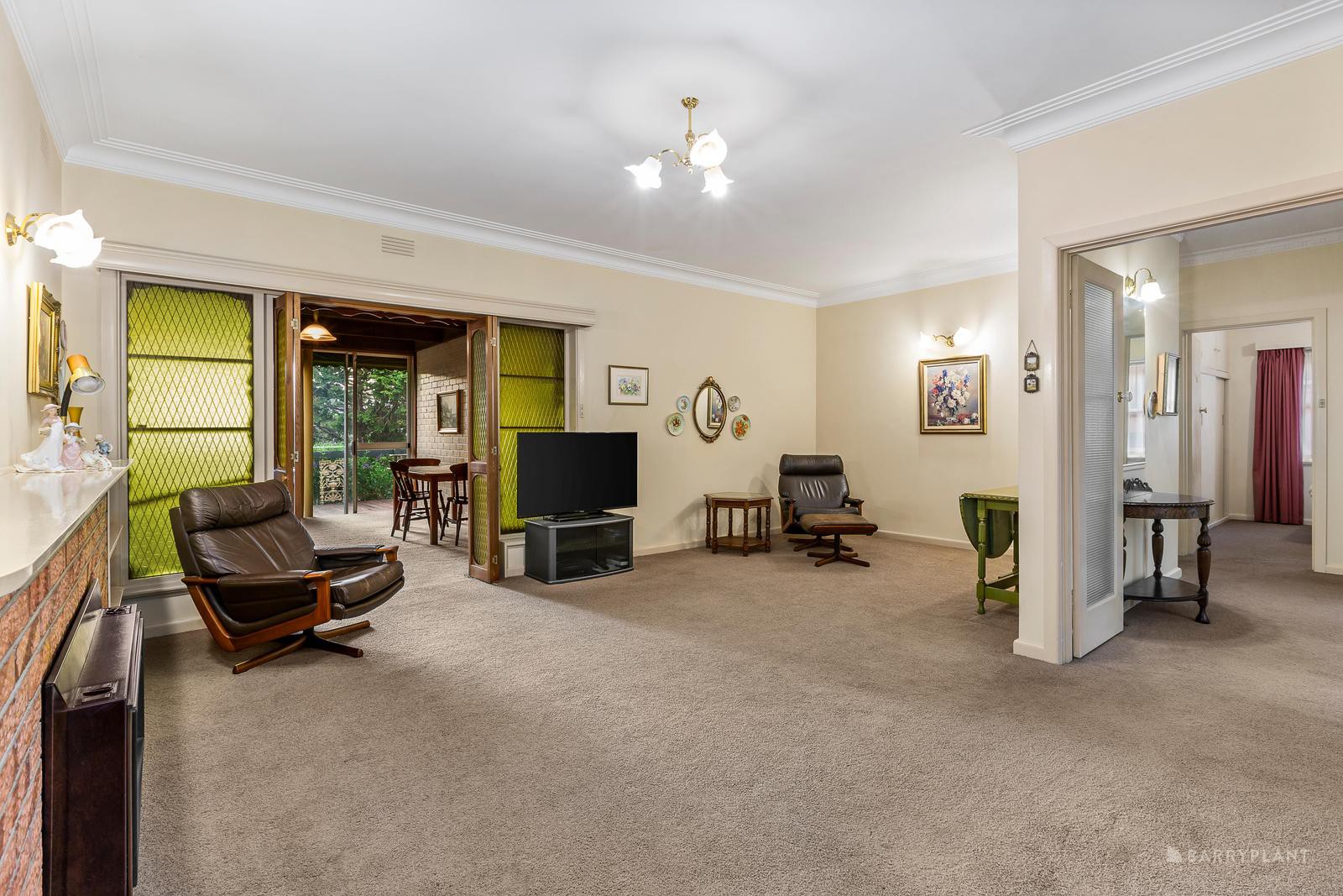 67 Headingley Road, Mount Waverley, VIC 3149, Mount Waverley - Thumbnail 2