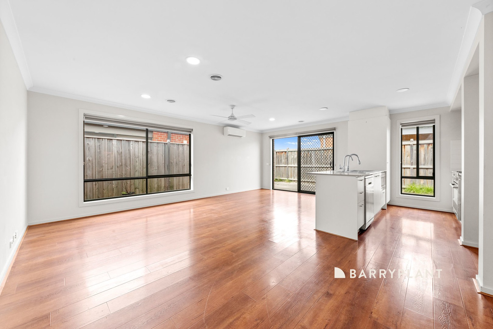 67 Heybridge Street, Clyde, VIC 3978, Clyde - Thumbnail 4
