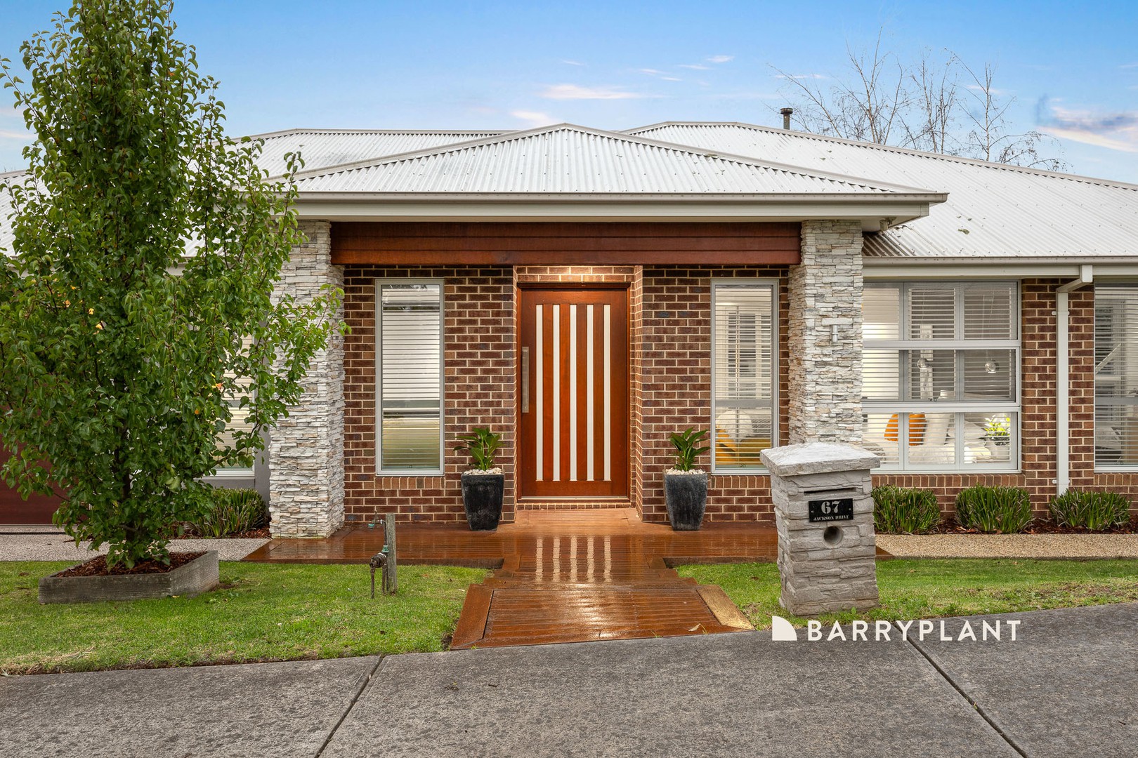 67 Jackson Drive, Drouin, VIC 3818, Drouin - Thumbnail 2