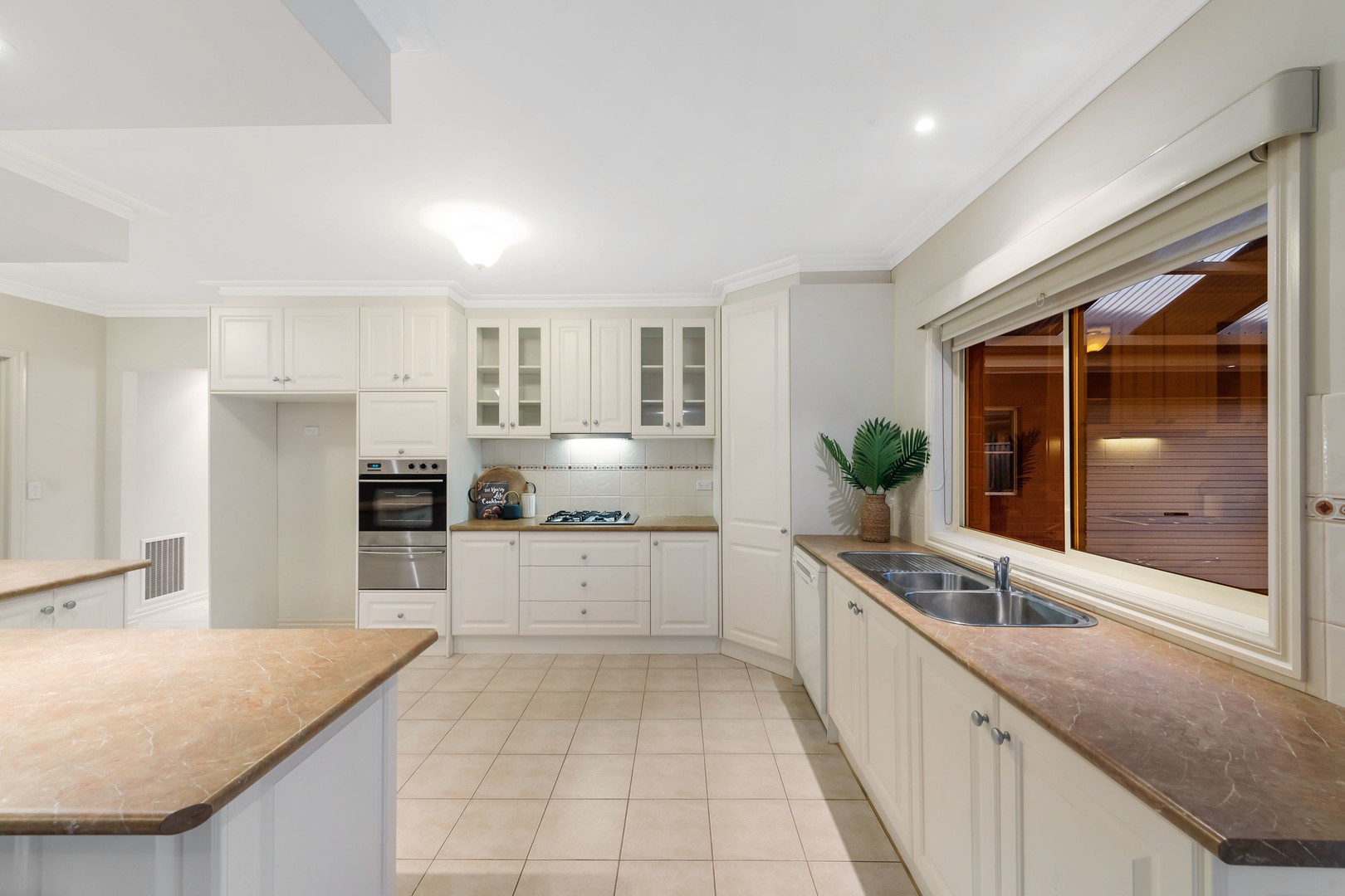 67 Jindabyne AvenueTaylors Hill, VIC 3037, Taylors Hill - Thumbnail 6