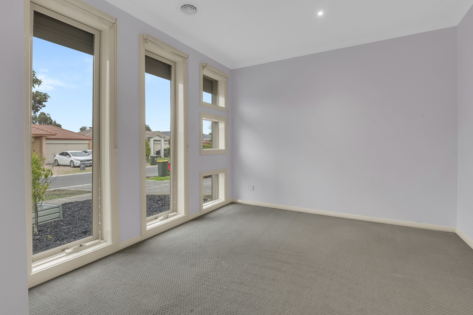 67 Kinglake Crescent, Craigieburn, VIC 3064, Craigieburn - Thumbnail 5