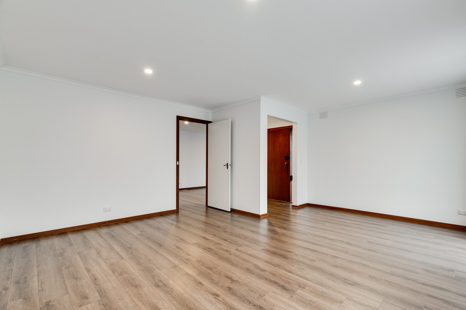 67 Murray Crescent, Rowville, VIC 3178, Rowville - Thumbnail 3