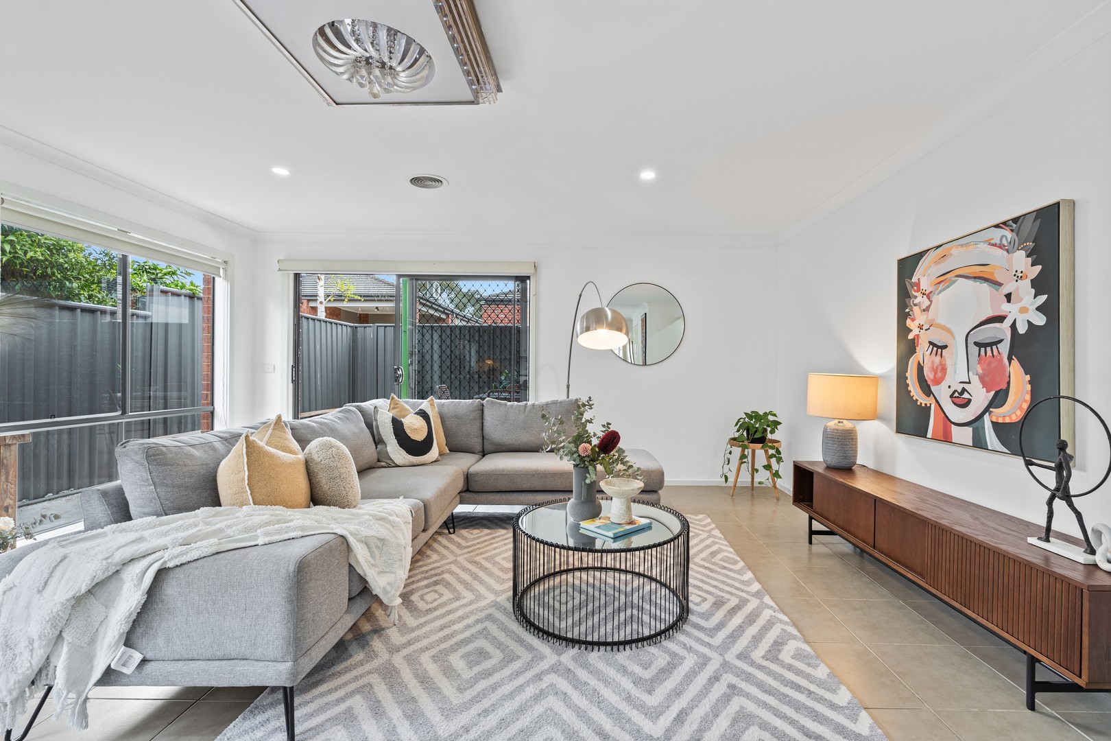 67 Pioneer Drive, Deer Park, VIC 3023 - Thumbnail 2 - 24/09/2025