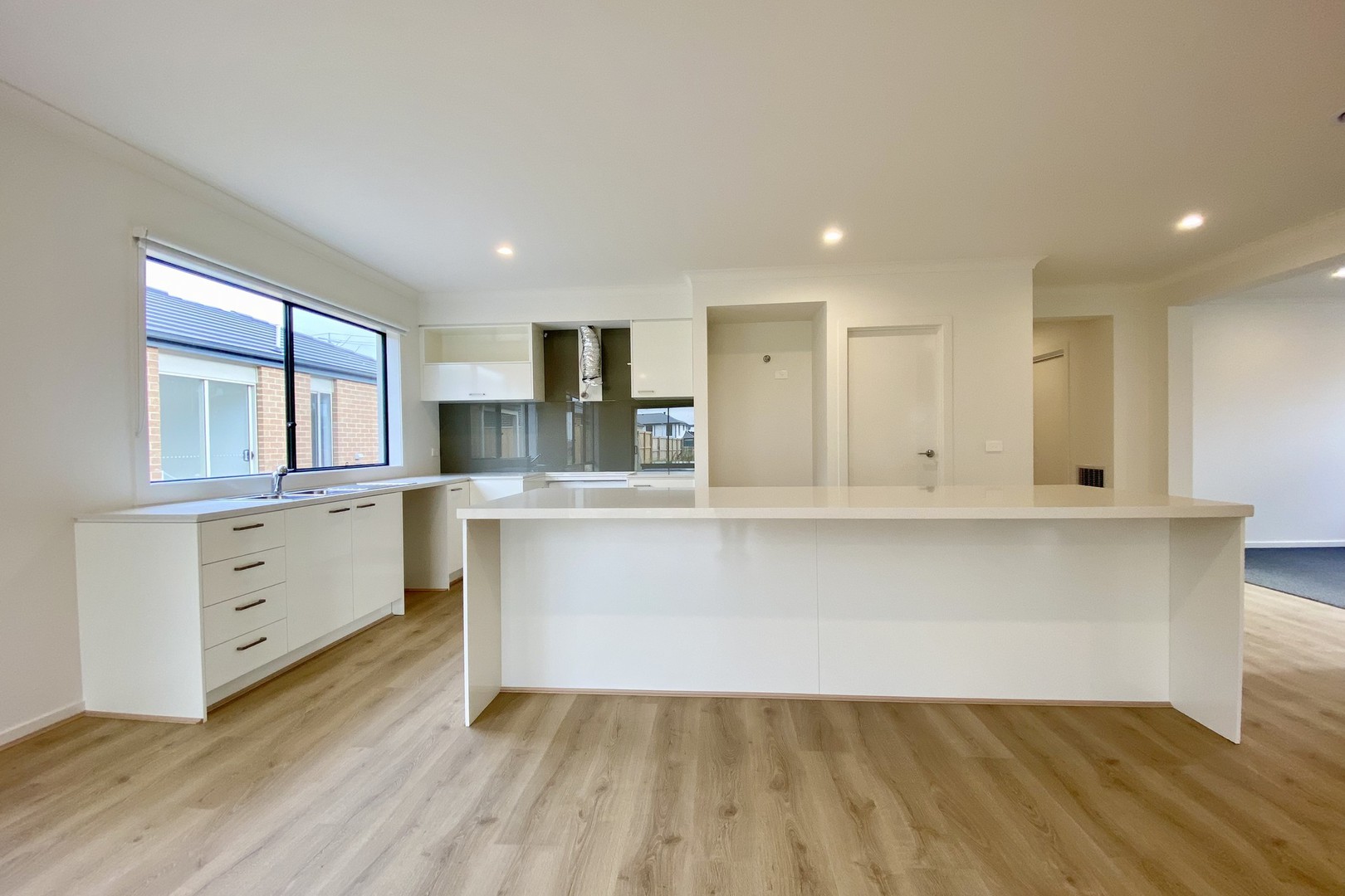 67 Rix Road, Officer, VIC 3809 - Thumbnail 2 - 25/01/2024