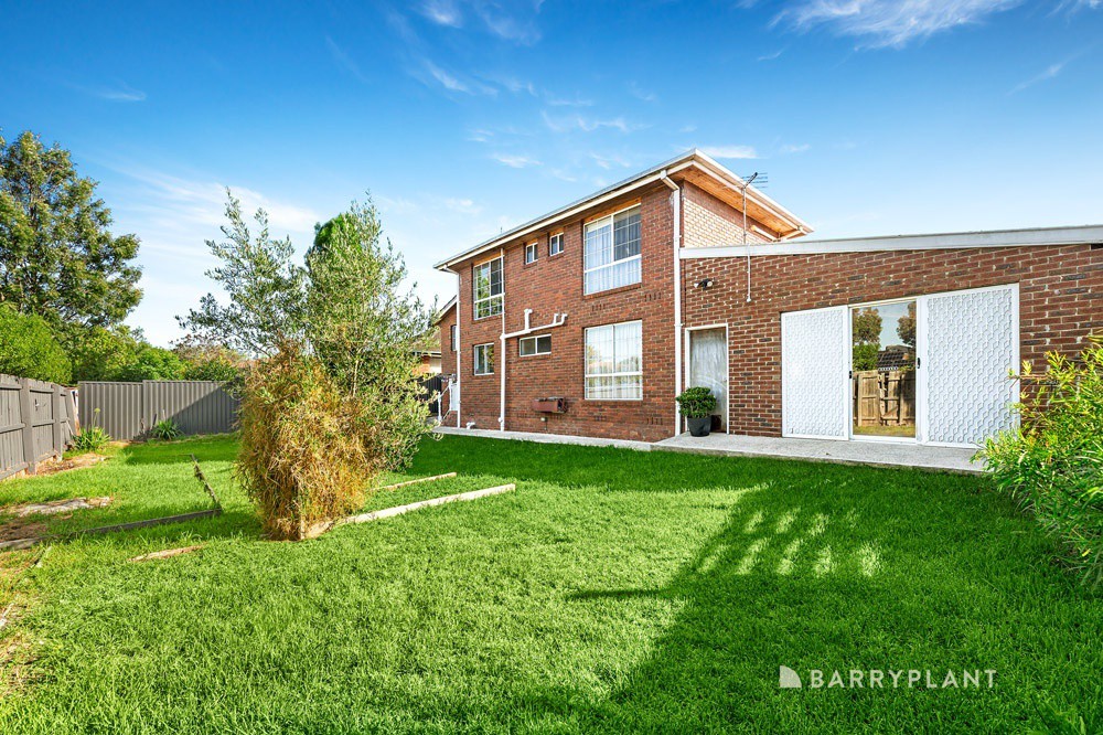 67 Veronica Crescent, Mill Park, VIC 3082, Mill Park - Thumbnail 8