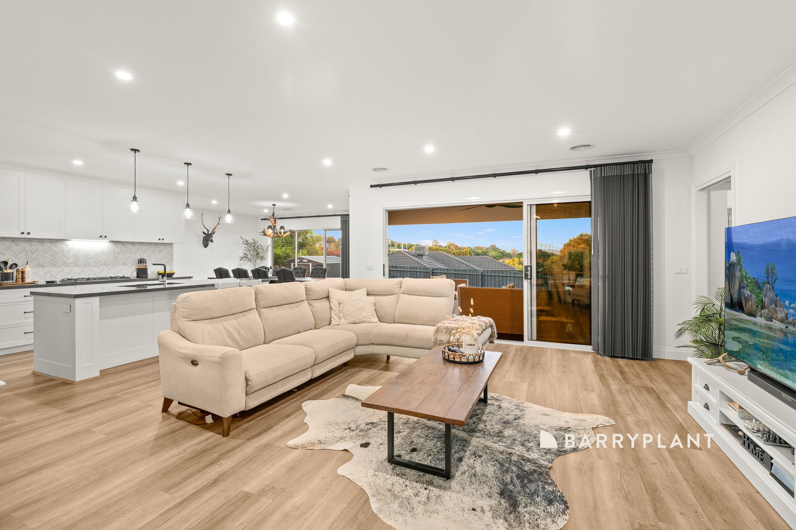 67 Walker Drive, Drouin, VIC 3818, Drouin - Thumbnail 7