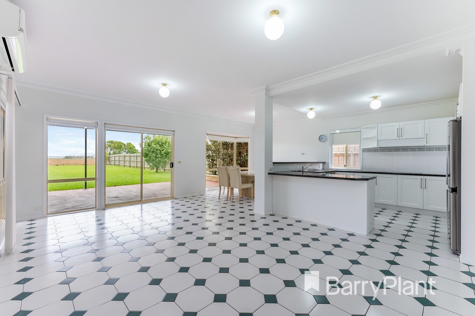672 Diggers RoadWerribee South, VIC 3030, Werribee South - Thumbnail 5
