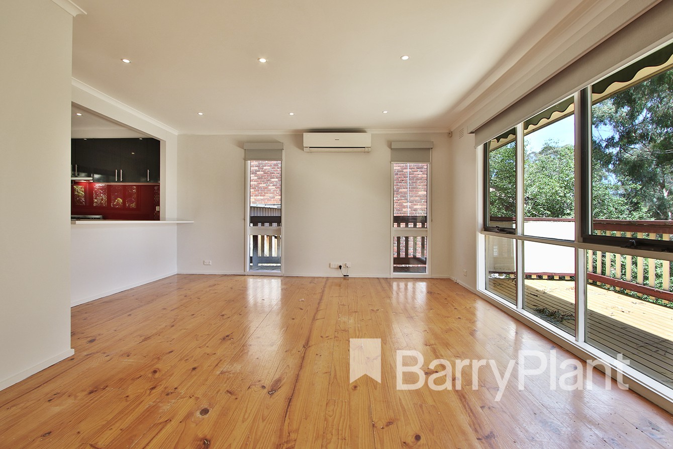 68 Corowa Crescent, Greensborough, VIC 3088 - Thumbnail 1 - 19/11/2021