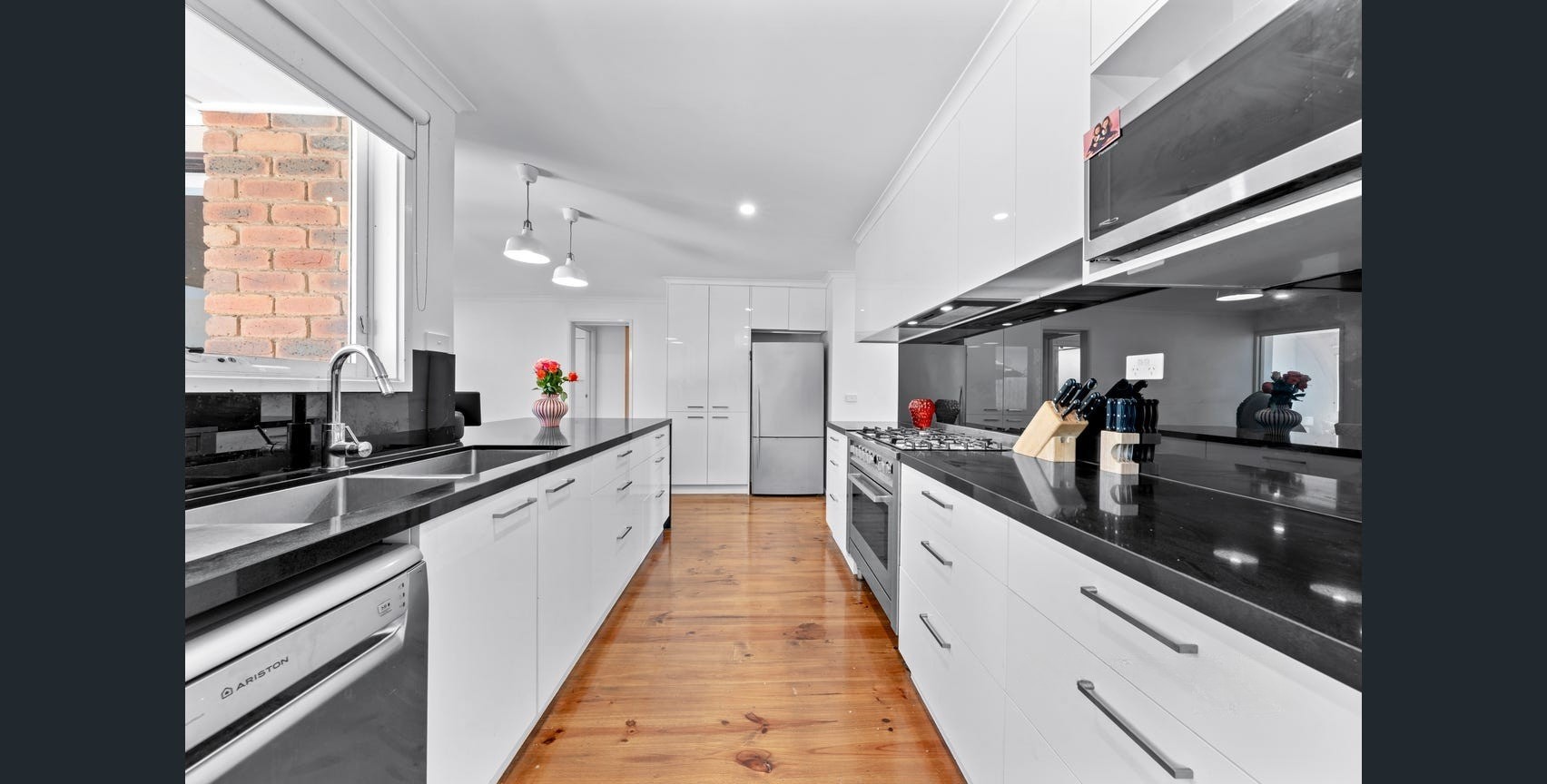 68 Dandelion Drive, Rowville, VIC 3178 - Thumbnail 2 - 09/09/2026