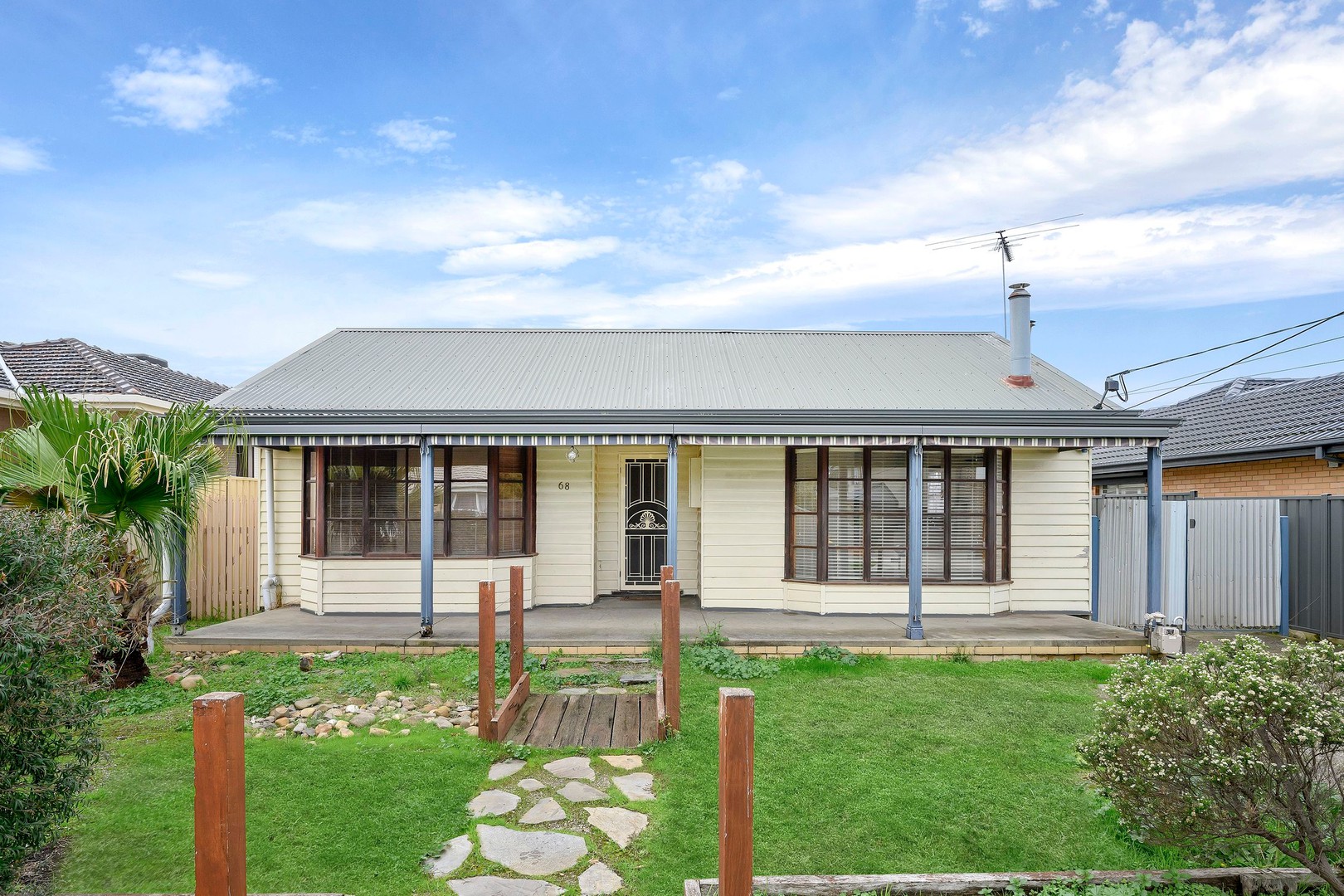 68 Doyle Street, Avondale Heights, VIC 3034 - Thumbnail 2 - 09/05/2023