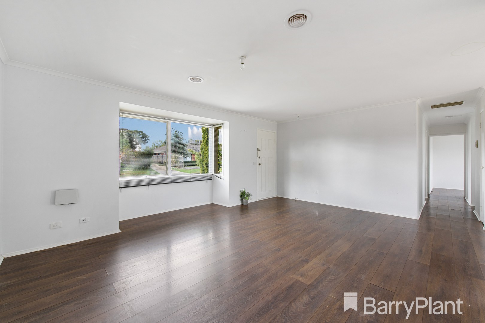 68 Iluka  Drive, Werribee, VIC 3030 - Thumbnail 2 - 06/04/2022