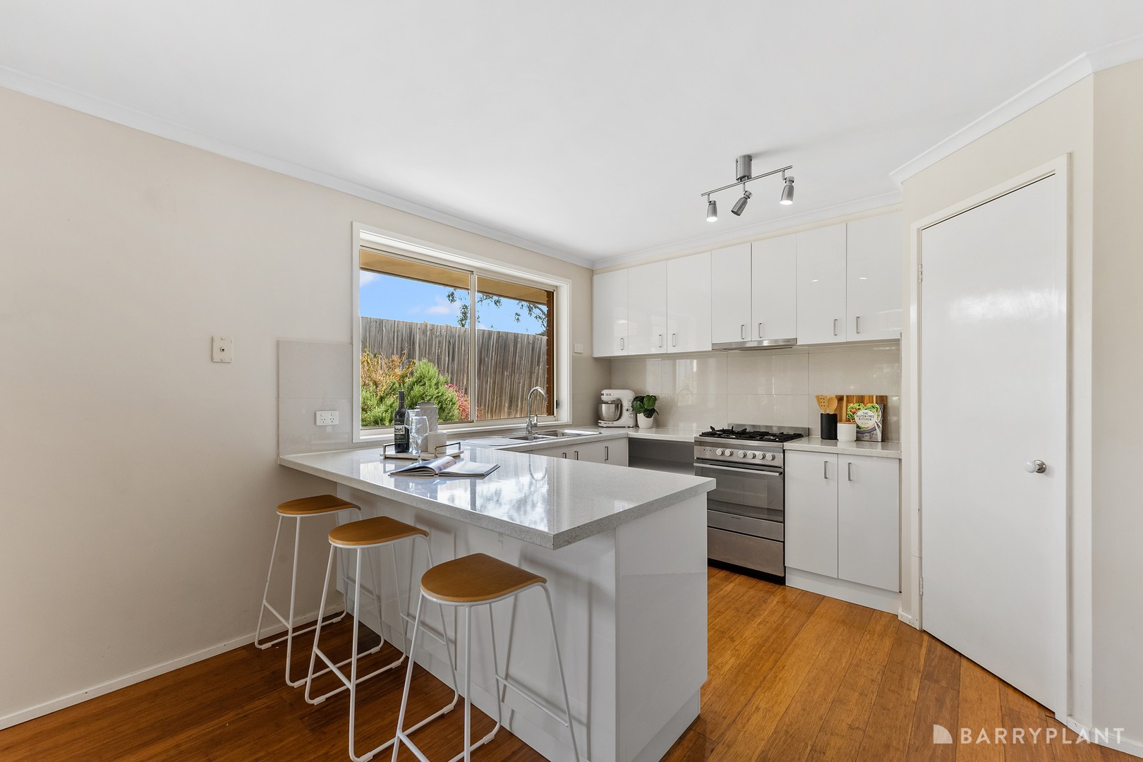68 Koonung Road, Blackburn North, VIC 3130, Blackburn North - Thumbnail 3