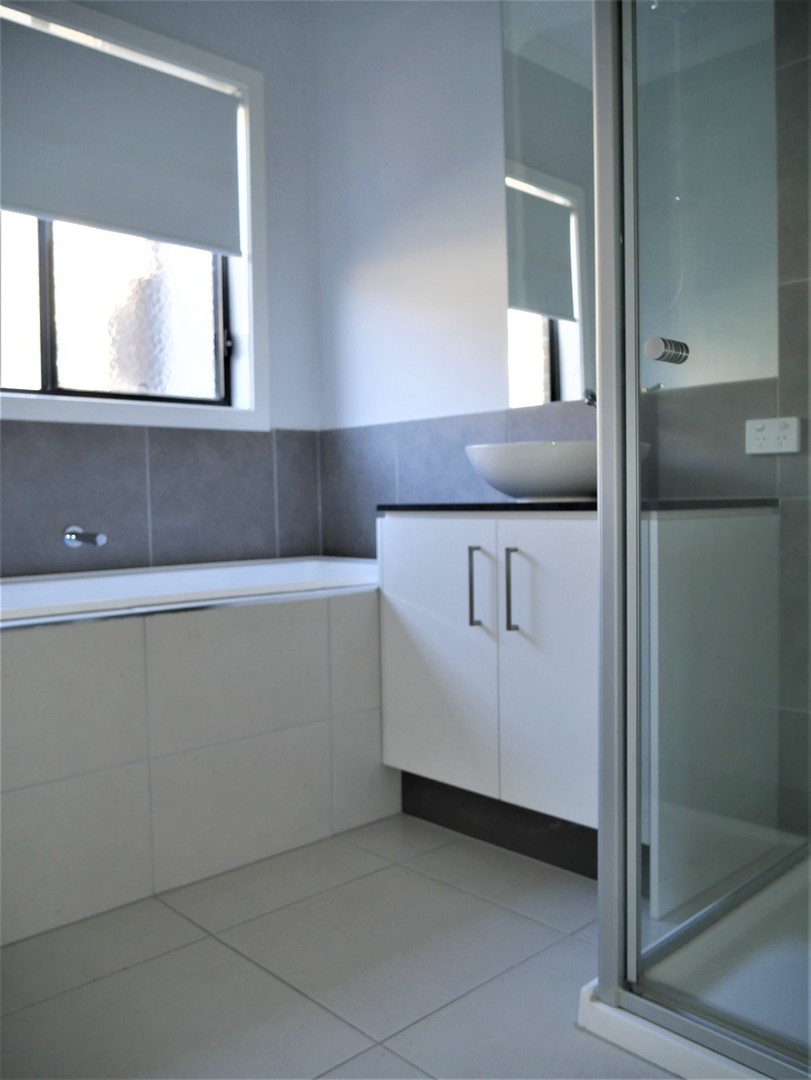 68 Lancers Drive, Melton West, VIC 3337, Harkness - Thumbnail 5