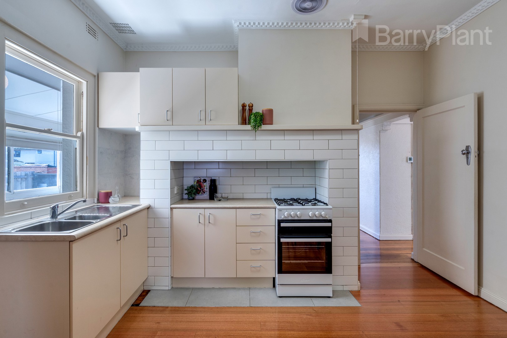 68 Madeline Street, Preston, VIC 3072, Preston - Thumbnail 6