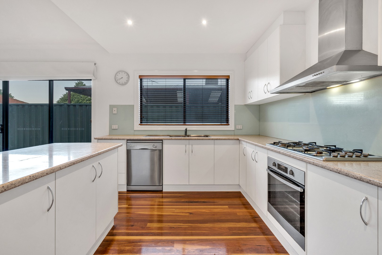 68 Malcolm Creek Parade, Craigieburn, VIC 3064, Craigieburn - Thumbnail 3