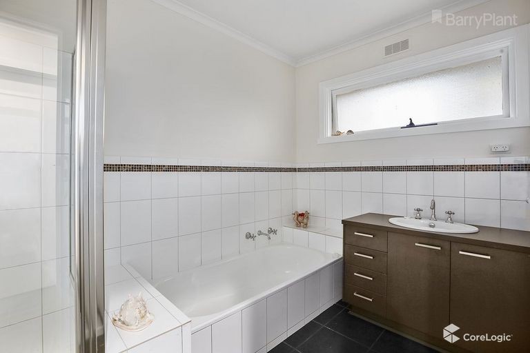 68 Mount View Parade, Croydon, VIC 3136, Croydon - Thumbnail 4