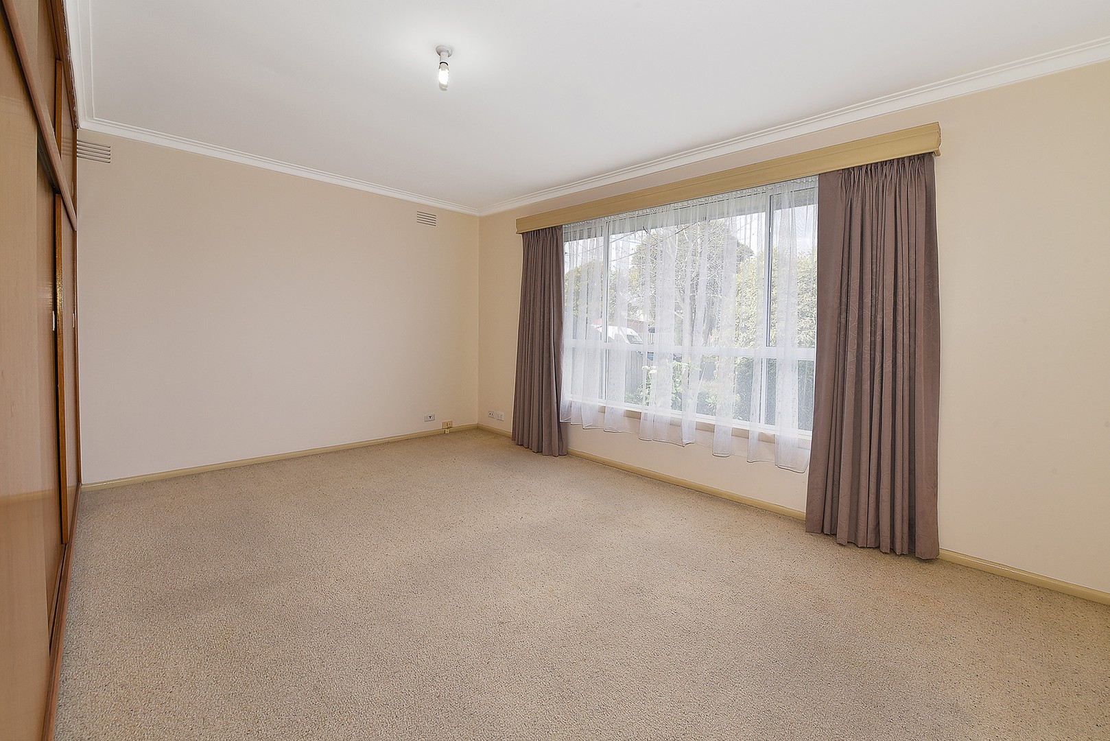 68 Mountain View Avenue, Avondale Heights, VIC 3034, Avondale Heights - Thumbnail 5