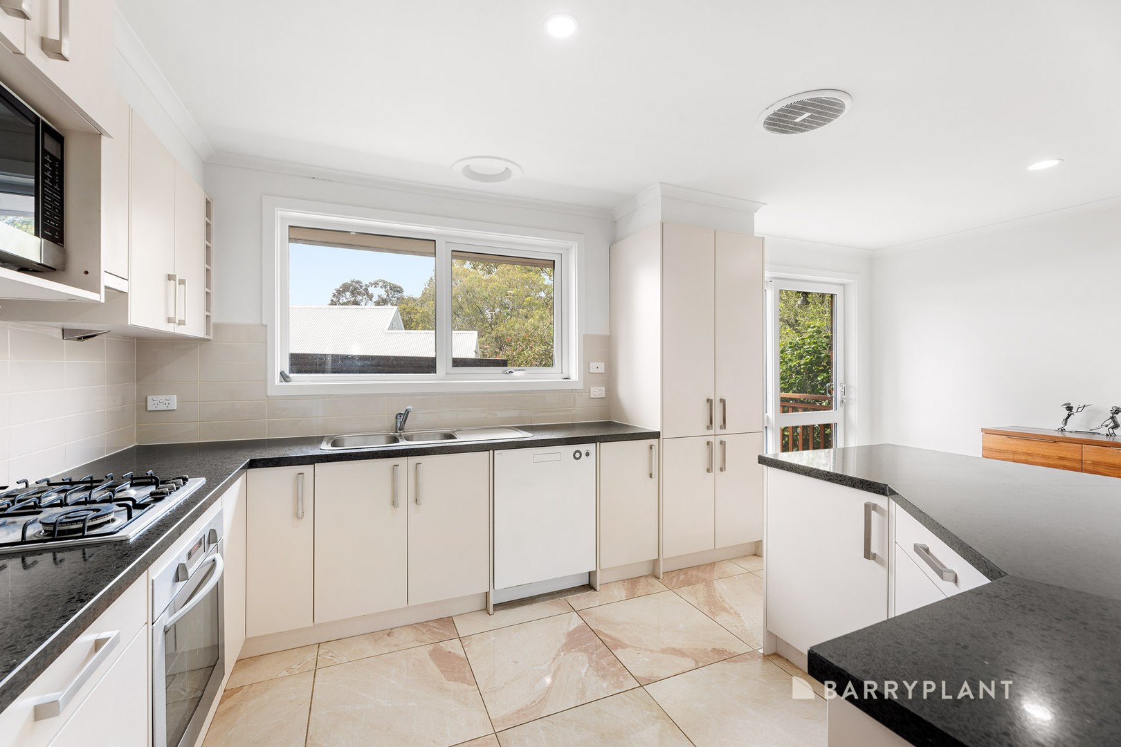 68 Quarry Road, Mitcham, VIC 3132, Mitcham - Thumbnail 4