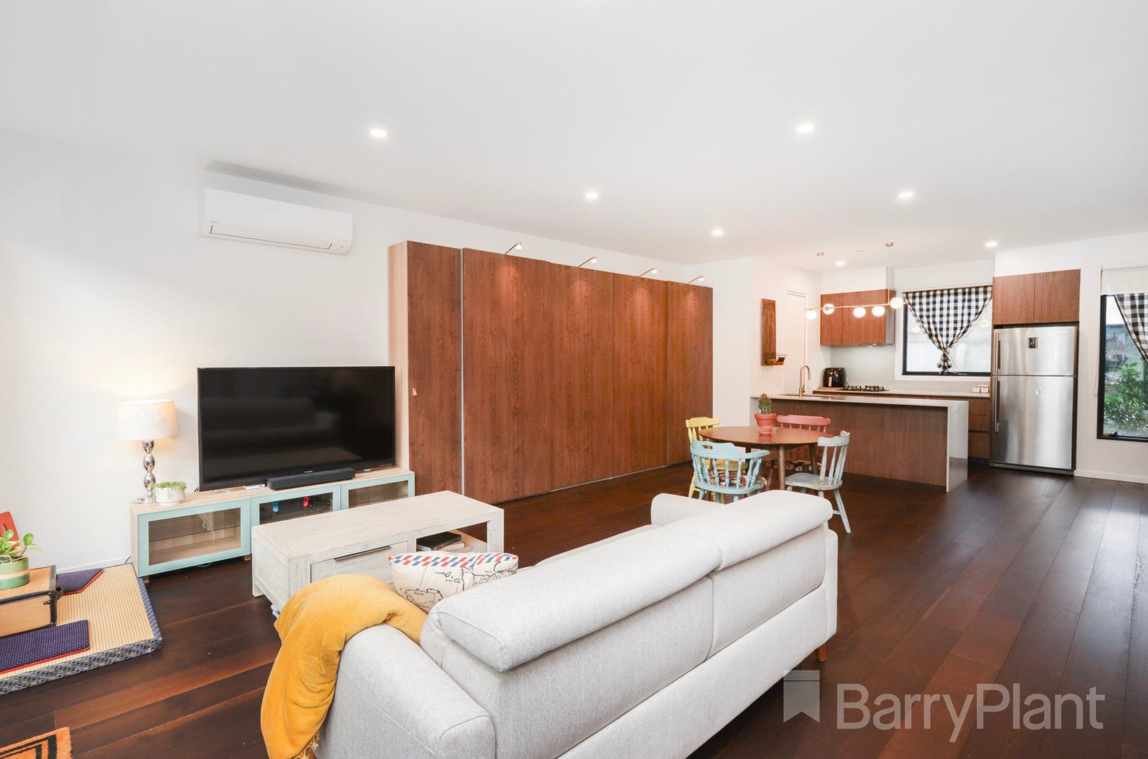 68 Winged Foot Drive, Sunshine North, VIC 3020 - Thumbnail 2 - 11/02/2025