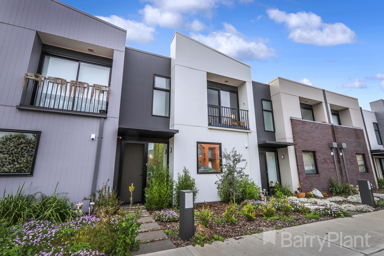 68 Winged Foot Drive, Sunshine North, VIC 3020, Sunshine North - Thumbnail 2