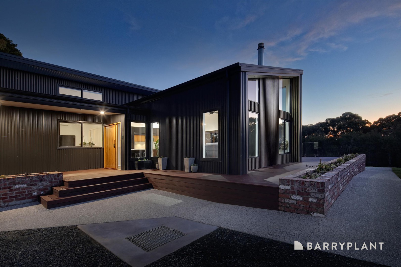 685 Ure Road, Cockatoo, VIC 3781, Cockatoo - Thumbnail 3