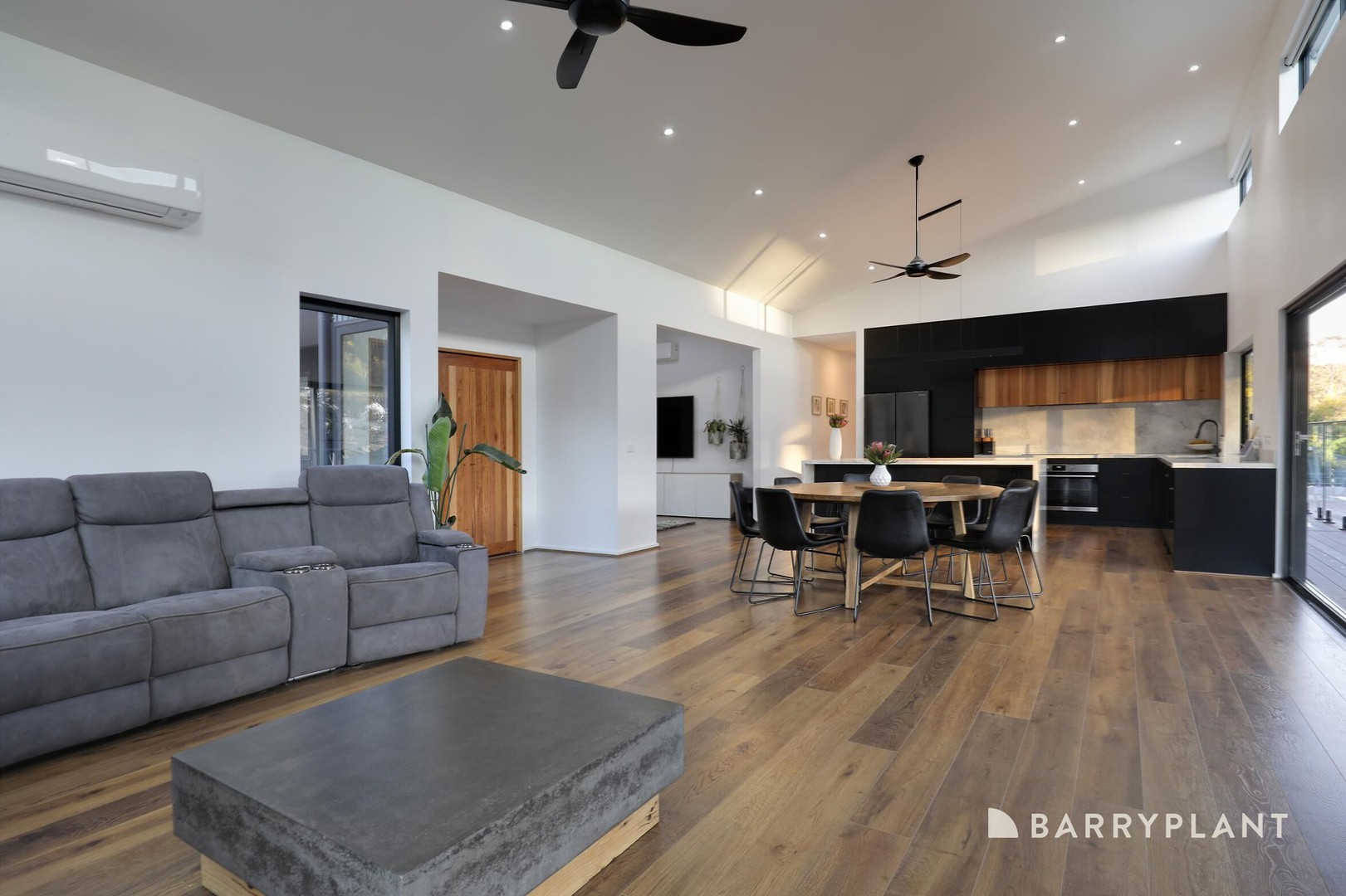 685 Ure Road, Cockatoo, VIC 3781, Cockatoo - Thumbnail 7