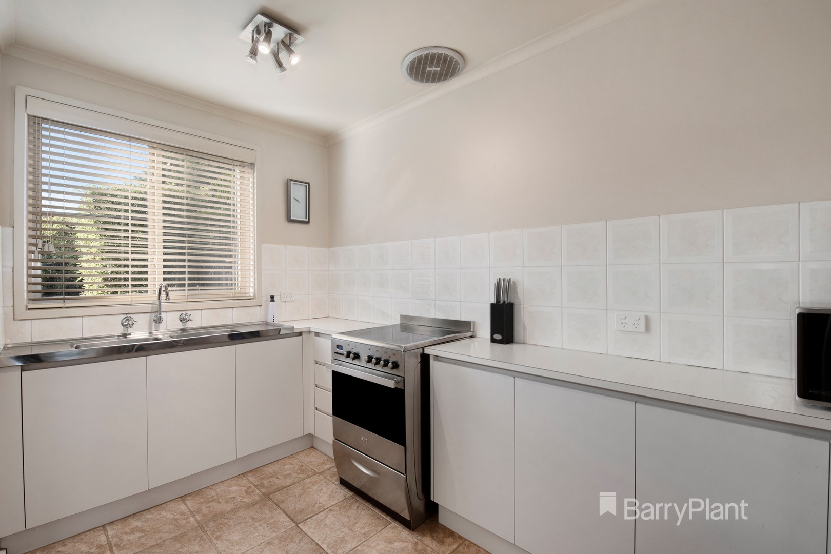 69/310 Warrigal Road, Cheltenham, VIC 3192, Cheltenham - Thumbnail 4