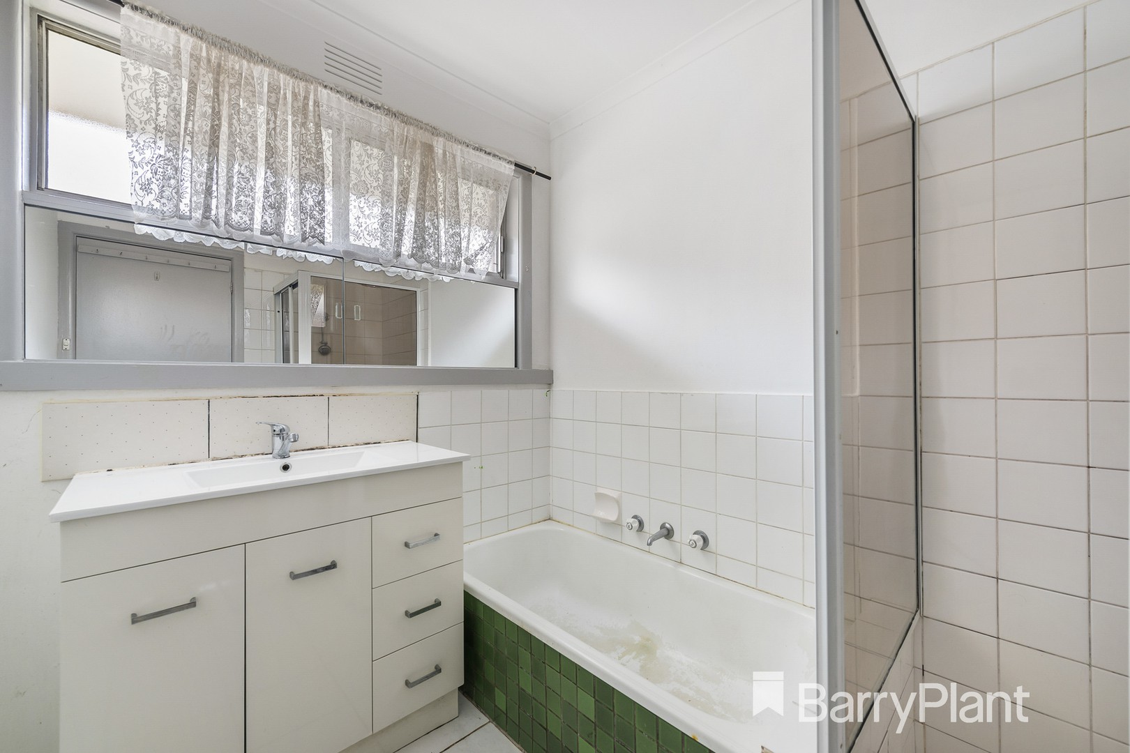 69 Cameron Avenue, Altona Meadows, VIC 3028, Altona Meadows - Thumbnail 4