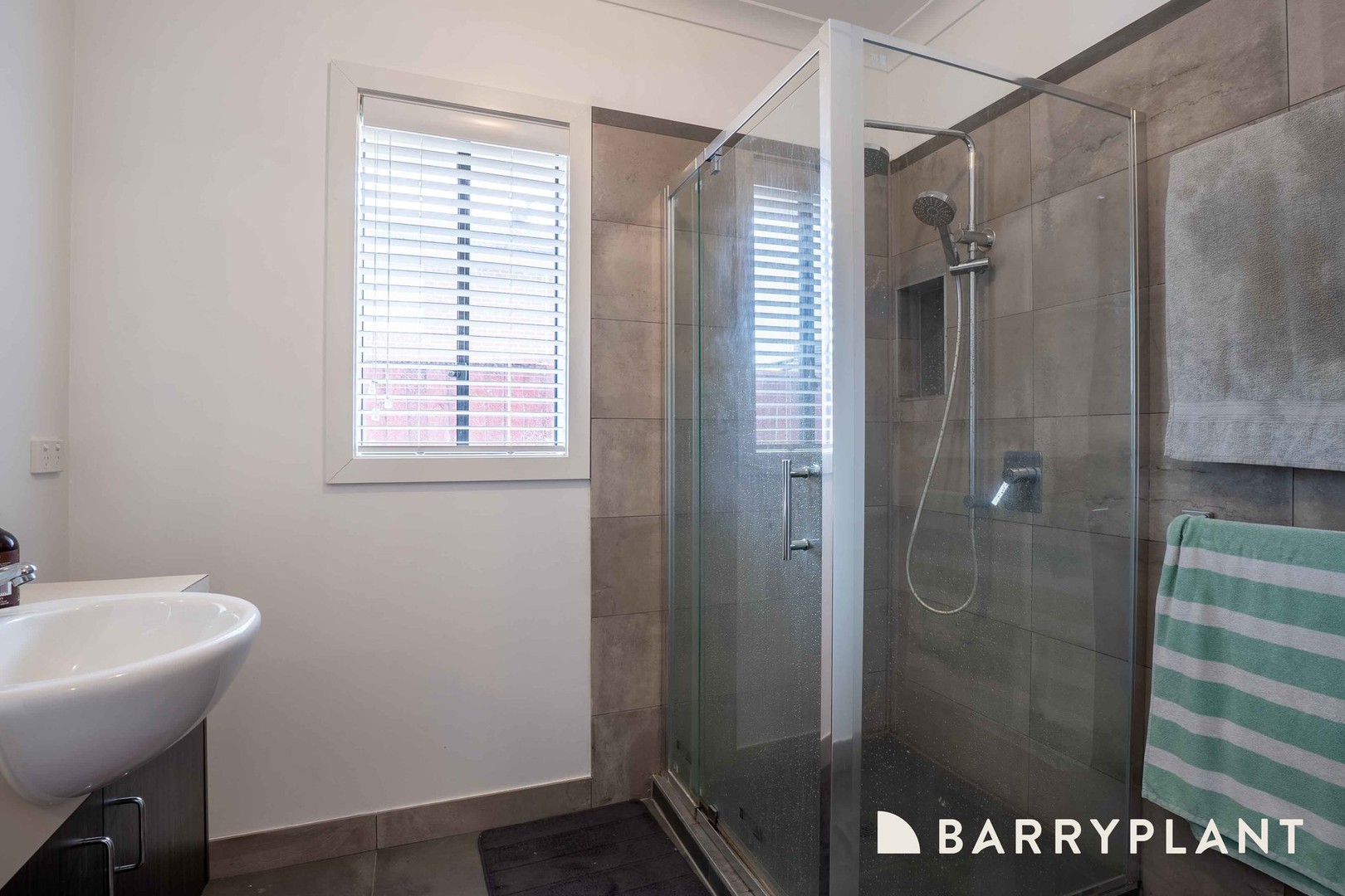 69 Cloverfield Crescent, Wollert, VIC 3750, Wollert - Thumbnail 4