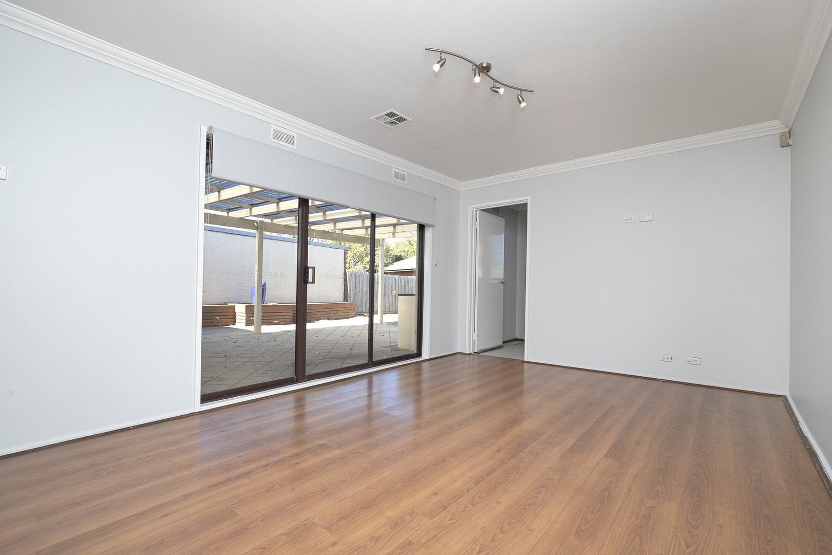 69 Denton Avenue, St Albans, VIC 3021, St Albans - Thumbnail 4