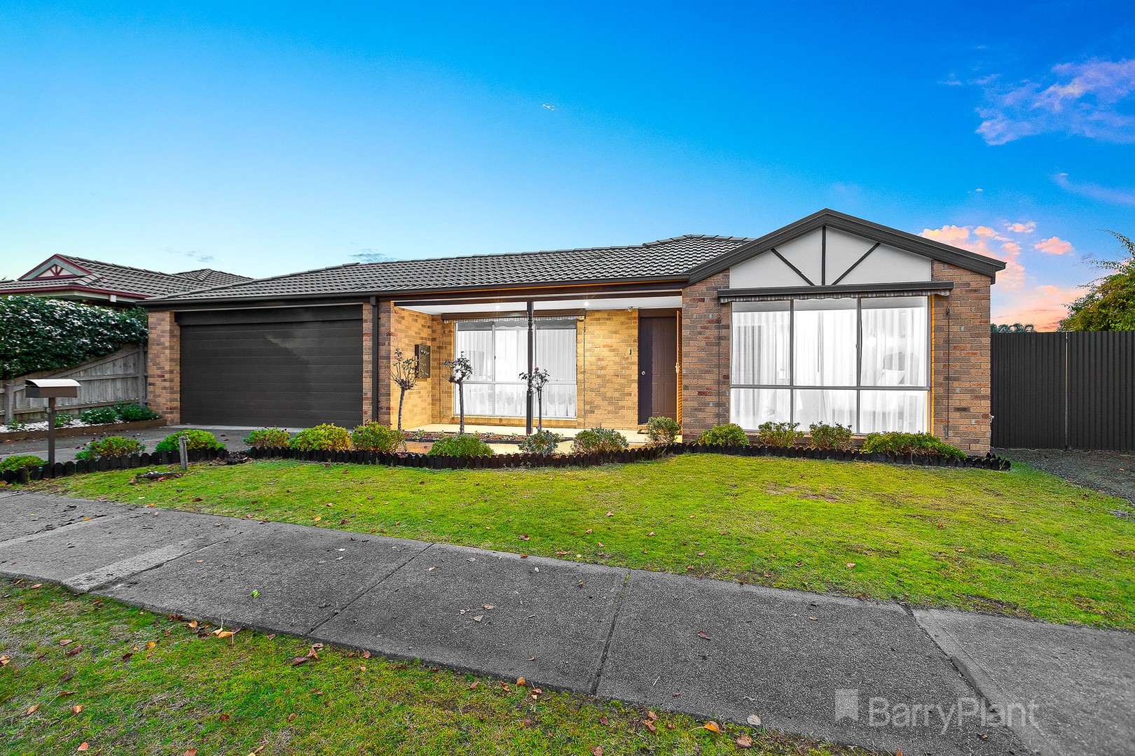 69 Ebony Drive, Pakenham, VIC 3810 - Thumbnail 2 - 01/06/2022