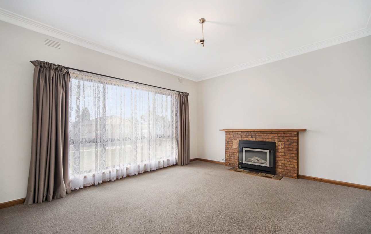69 Hastings St, Wendouree, VIC 3355, Wendouree - Thumbnail 2