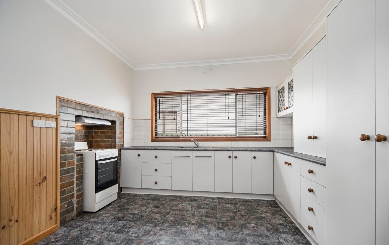 69 Hastings St, Wendouree, VIC 3355, Wendouree - Thumbnail 4