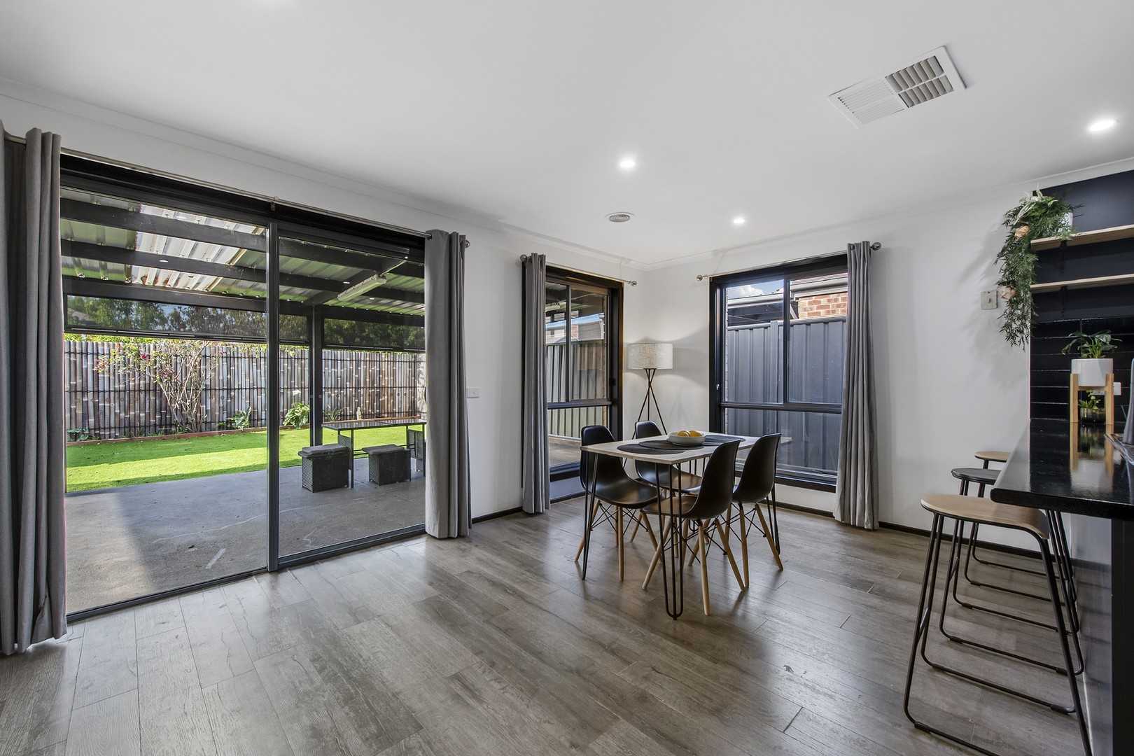 69 Hatchlands DriveDeer Park, VIC 3023, Deer Park - Thumbnail 7