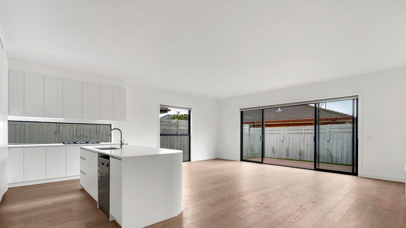 69 Kingsley Rd, Airport West, VIC 3042, Airport West - Thumbnail 3
