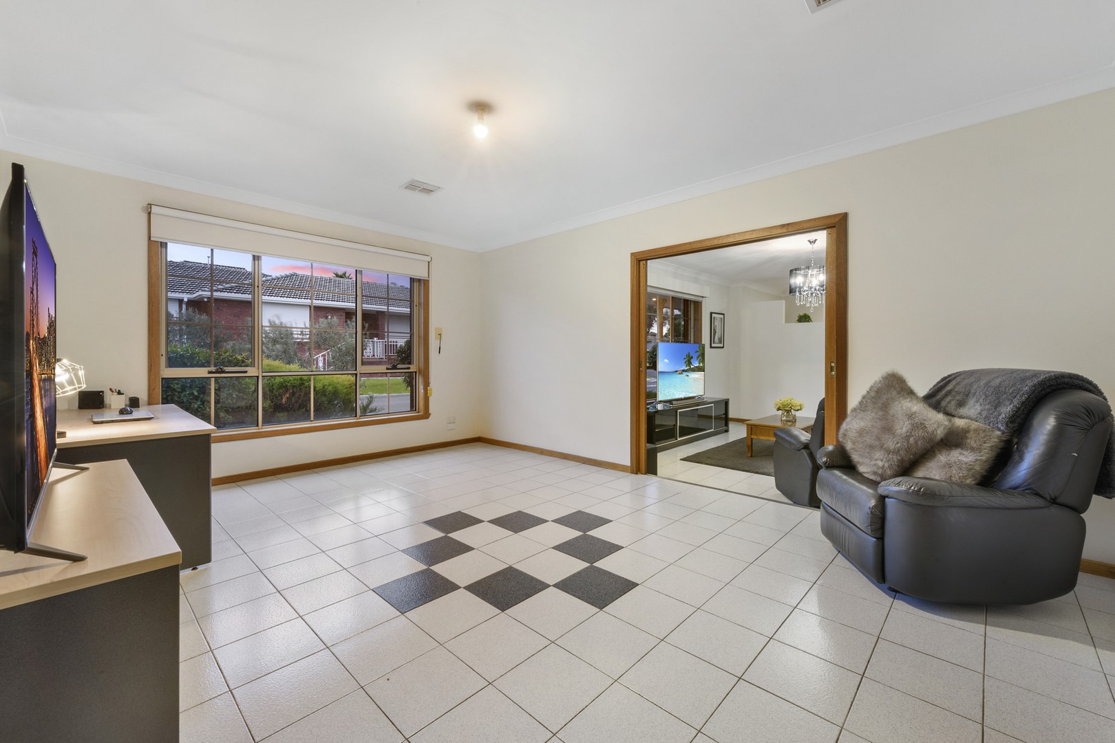 69 Lady Nelson Way, Keilor Downs, VIC 3038, Keilor Downs - Thumbnail 3
