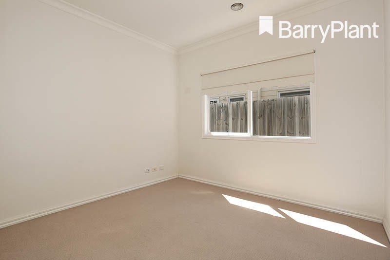 69 Lancaster Drive, Point Cook, VIC 3030, Point Cook - Thumbnail 6