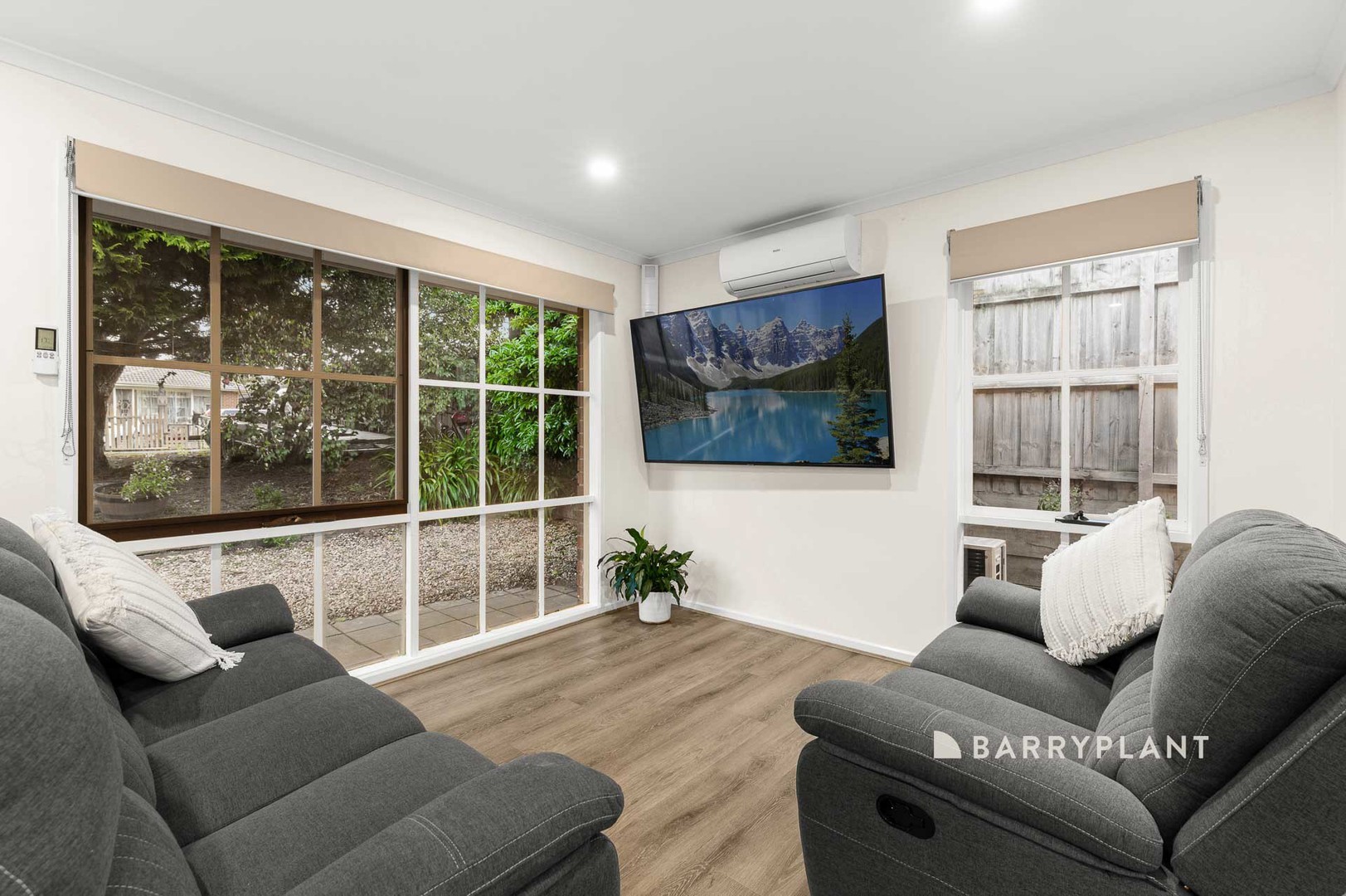 69 Smethurst Avenue, Pakenham, VIC 3810, Pakenham - Thumbnail 4