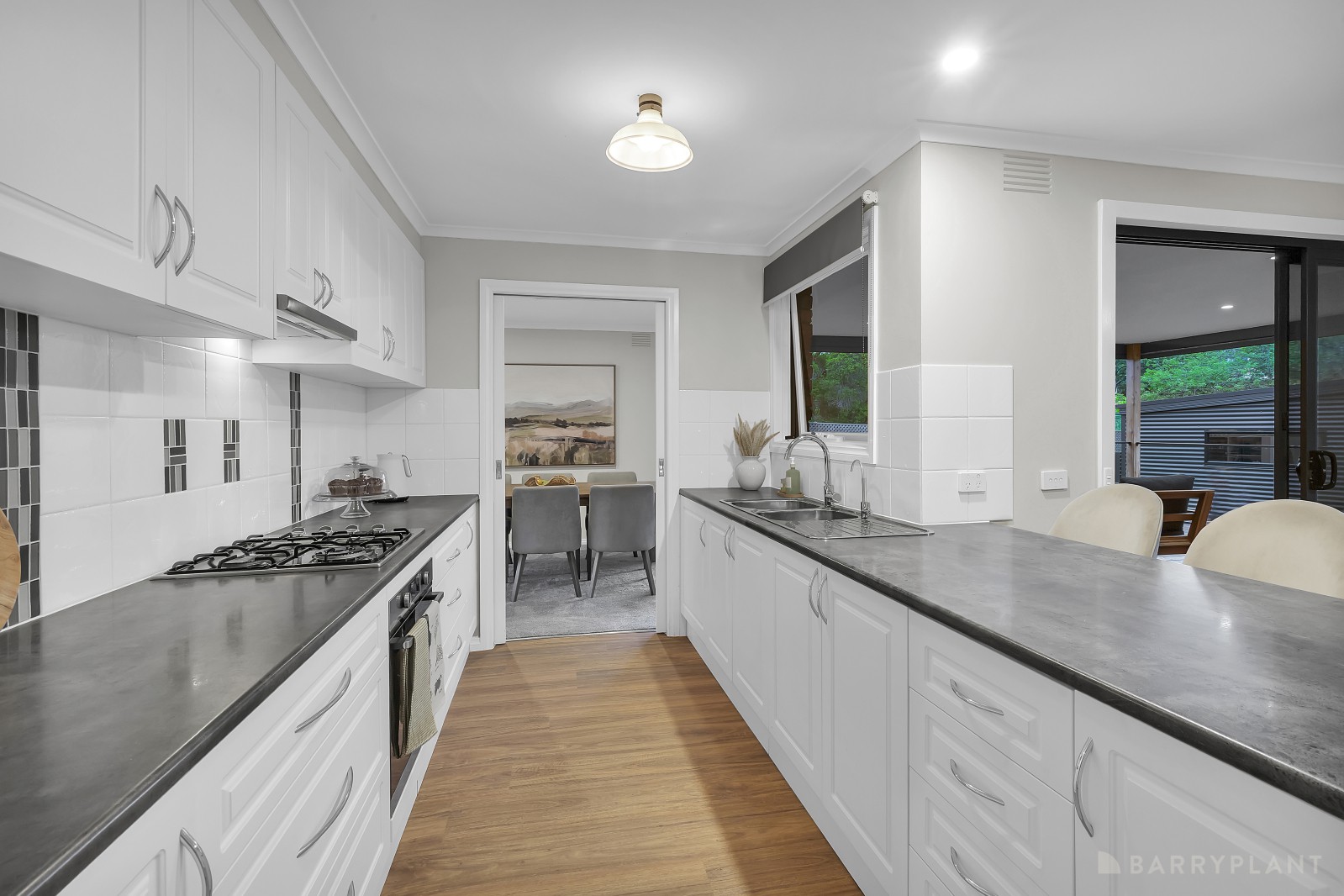 69 Sydney Parkinson Avenue, Endeavour Hills, VIC 3802, Endeavour Hills - Thumbnail 3