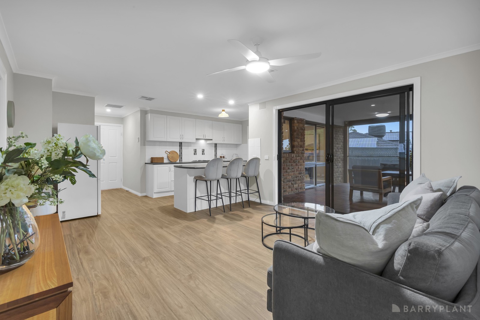 69 Sydney Parkinson Avenue, Endeavour Hills, VIC 3802, Endeavour Hills - Thumbnail 5