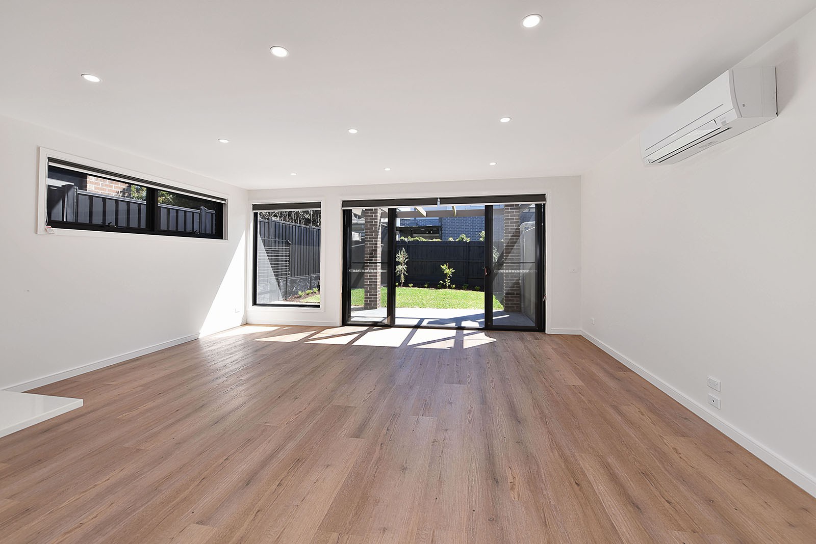 6A Grandview Rd, Niddrie, VIC 3042, Niddrie - Thumbnail 2